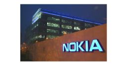 “没有”手机的诺基亚，日子是怎么过来的？