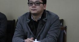 京东股价大跌 5年亏损300亿 京东到底还行不行了？