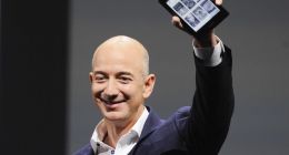 连续7年巨亏，每年亏3亿，贝索斯用一招救活华盛顿邮报！