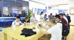 宽至通讯众筹的CRE.Z裸眼3D手机靠谱吗？