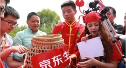 京东生鲜是如何打赢阳澄湖大闸蟹这场硬仗的？