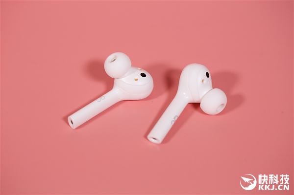 荣耀FlyPods青春版图赏：宛若高尔夫球杆的多彩无线耳机