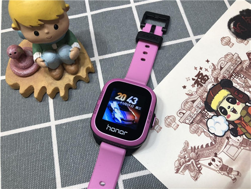 高颜值荣耀小K2儿童手表图赏：室内精准定位只售2993_副本