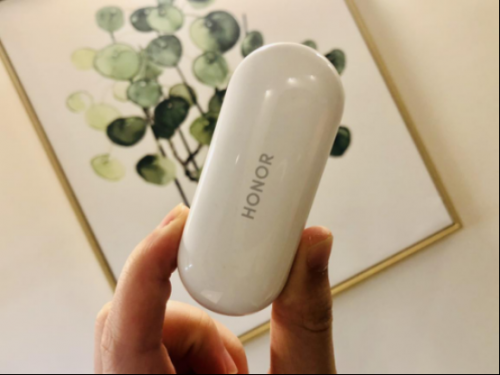 改好-techweb-双击轻触音乐随我走：399元荣耀FlyPods青春版评测522