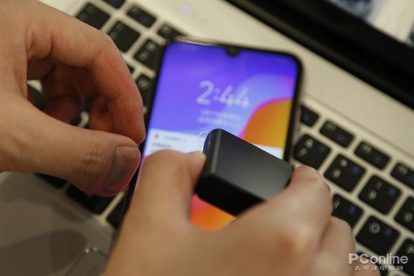 一次性充电宝有何猫腻？实测真相了