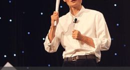 马云达沃斯对话：没有任何人是明天的专家