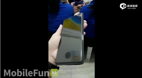 三星S10+真机上手视频流出：屏下指纹或让强迫症不能忍_副本