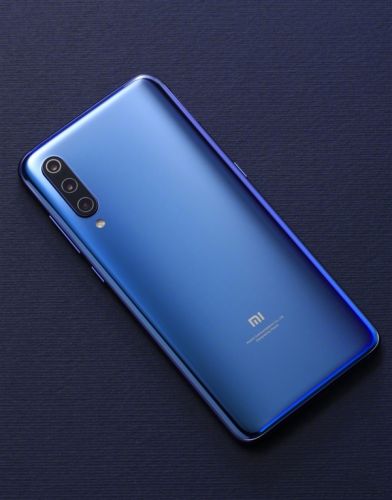 小米9大秀身材：美哉全曲面美人鱼线！