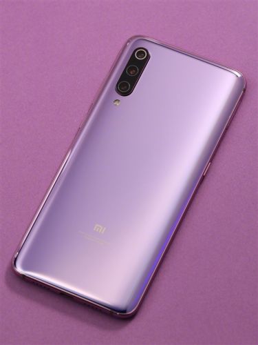 小米9大秀身材：美哉全曲面美人鱼线！