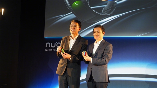 柔性屏新物种努比亚α发布：支持语音通话