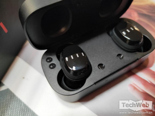 【Techweb】最长24小时超强续航 音乐运动两不误：299元FIIL T1真无线运动耳机使用评测581