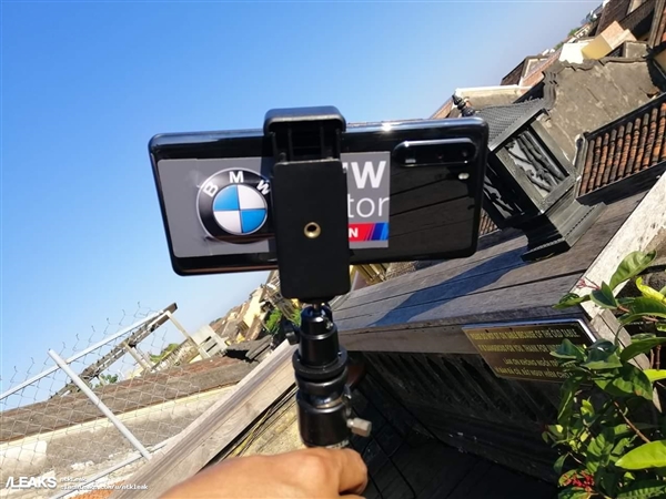 P30 Pro上手照突然曝光：玻璃机身 双排四摄