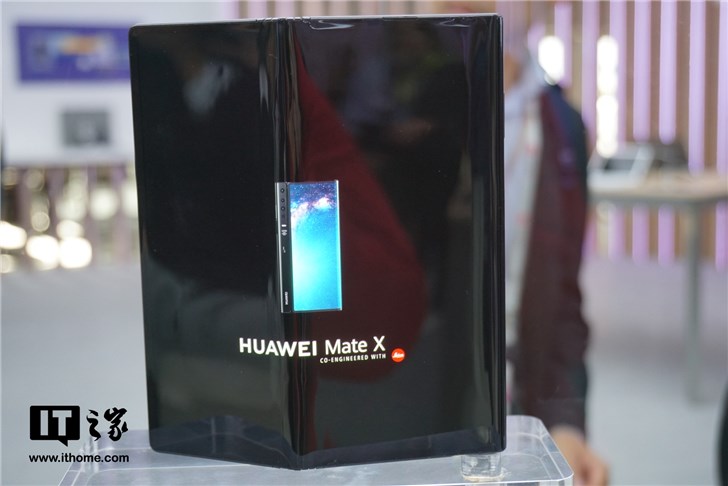 疯狂秀肌肉的Mate X发布,对华为意味着什么?