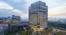 娱美德还当“传奇”为救命稻草时，盛大游戏已经开启新的征程