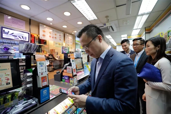 支付宝在香港火了：3个人就有1个在用