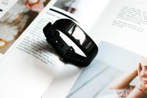 【媒体评测3】-tecweb-final-为运动而生！华为手环3 Pro体验评测：心率监测+独立GPS(1)556