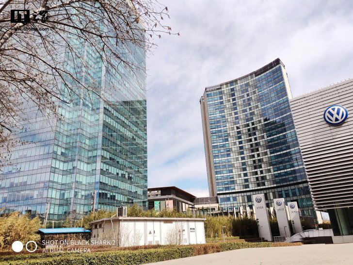 【IT之家评测室】黑鲨游戏手机2首发评测:做“游戏机”,黑鲨是认真的