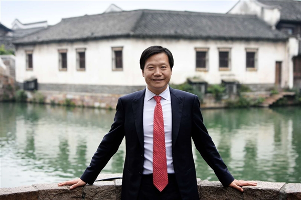 “抄袭”雷军PPT？小米高管集体评论苹果发布会：英雄所见略同