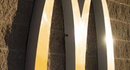 麦当劳宣布20年来最大规模收购 提升服务智能化水平