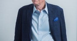 苹果前CEO约翰·斯卡利：苹果进军健康科技领域可获得惊人利润