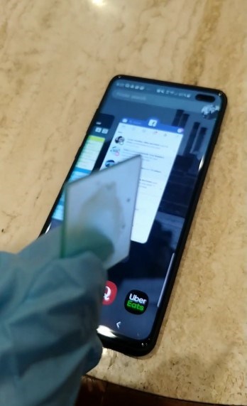 网友自制3D打印指纹成功骗过三星Galaxy S10