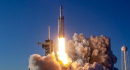 马斯克扎心了！猎鹰重型火箭核心助推器运输过程中坠海