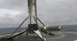 SpaceX重型猎鹰火箭核心助推器回收成功 却因波涛汹涌坠海