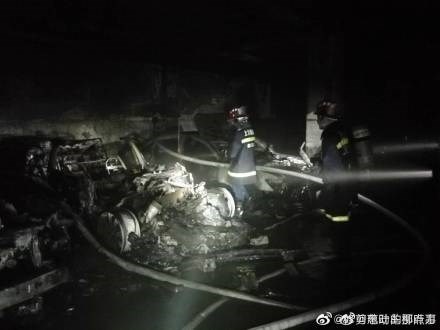 上海车库特斯拉突然自燃并引燃多辆豪车,官方紧急回应