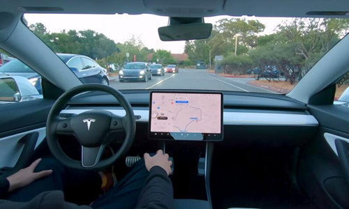 特斯拉Model 3全自动驾驶视频_500