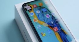 荣耀20 Pro正面渲染图曝光：开孔全面屏设计+后置四摄