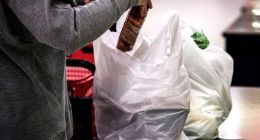 美科学家研发新型塑料 可降解到分子水平