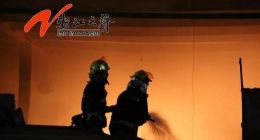 意尔康仓库大火 经济损失约1000万元烧毁8万双鞋