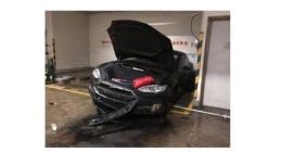 特斯拉开始调查香港特斯拉Model S起火事件