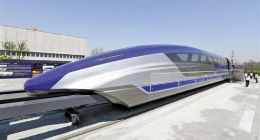 时速600公里 国产高速磁浮试验样车下线即将“起飞”