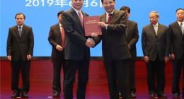 中国联通晒5G牌照照片，原来长这样
