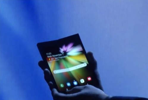 三星折叠屏手机Galaxy Fold