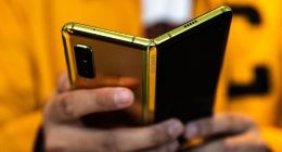 三星已完成重新设计Galaxy Fold可折叠手机