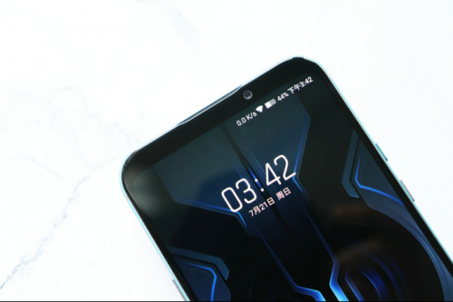 【techweb】黑鲨游戏手机2 pro4213