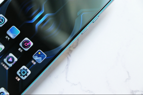 【techweb】黑鲨游戏手机2 pro1681