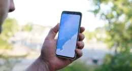 谷歌Pixel 4真机正面曝光 额头部分十分抢眼