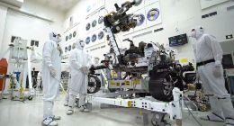 Mars2020火星车长啥样？一起去NASA组装室看一看