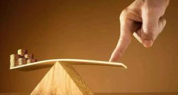 科技巨头与传统豪强混战，金融的新进化红利几何？