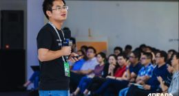 钉钉开放平台推出自定义工作台，让每个企业都有专属移动门户