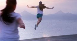 大疆预热新品：你也能飞