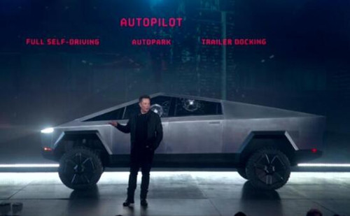 特斯拉电动皮卡车窗砸碎_500