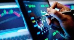 美国三大股指再创收盘历史新高 中概股拼多多涨7.4%