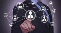 2020新年社交狂想曲：绿洲、朋友谁能赢得未来？