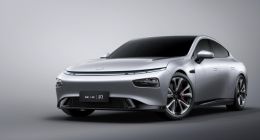 不烧油的小钢炮！小鹏P7性能版主观测试感受