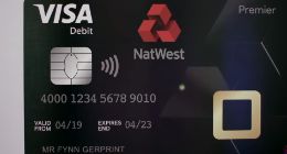 iPhone 12被曝将首次加入屏下指纹：为Apple Card铺路