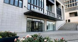 微盟飘红，尚能“饭”否